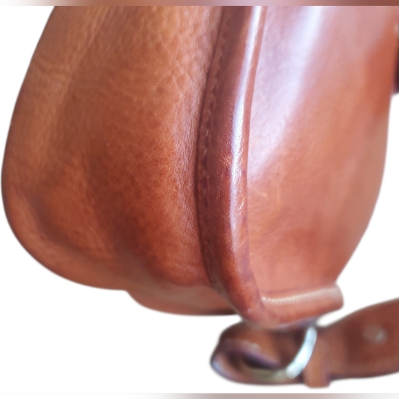 Dooney & Bourke Florentine Ellie Leather Crossbody Bag In Natural - Picture 15 of 16